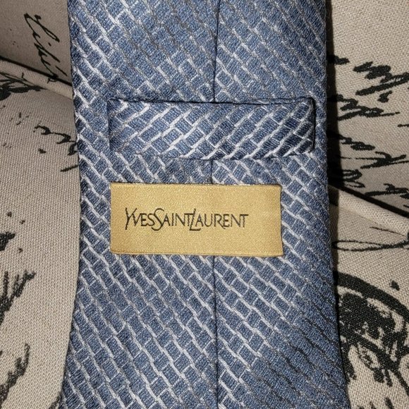 Yves Saint Laurent Tie - Picture 2 of 4